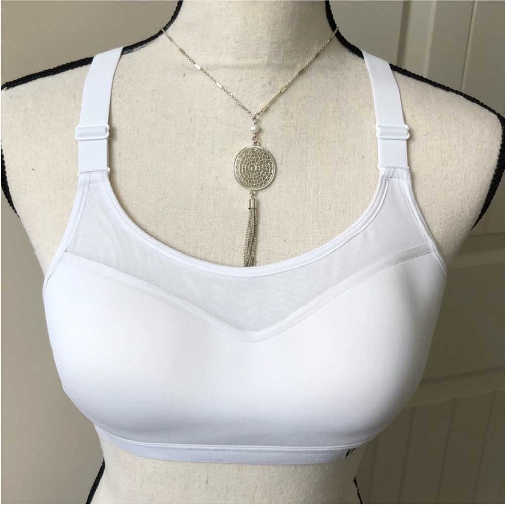 Victoria’s Secret SPORT Sports Bra 32C